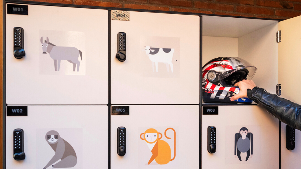 Luggage lockers during visits to Barcelona Zoo Zoo Barcelona